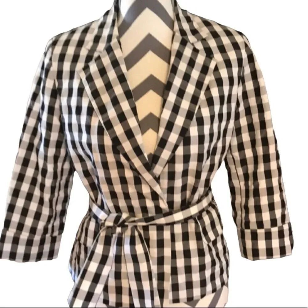 Jones New York Jacket Size Small Black and White